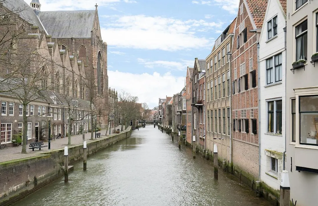 Voorstraat-Straatzicht Boven-1